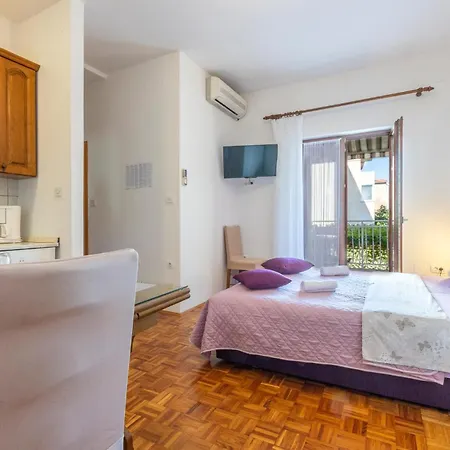 0-bedroom In Stobrec Apartament *