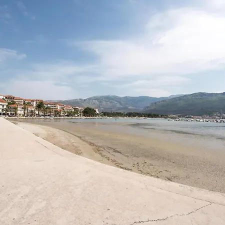 Lovely In Stobrec With Wifi Apartment